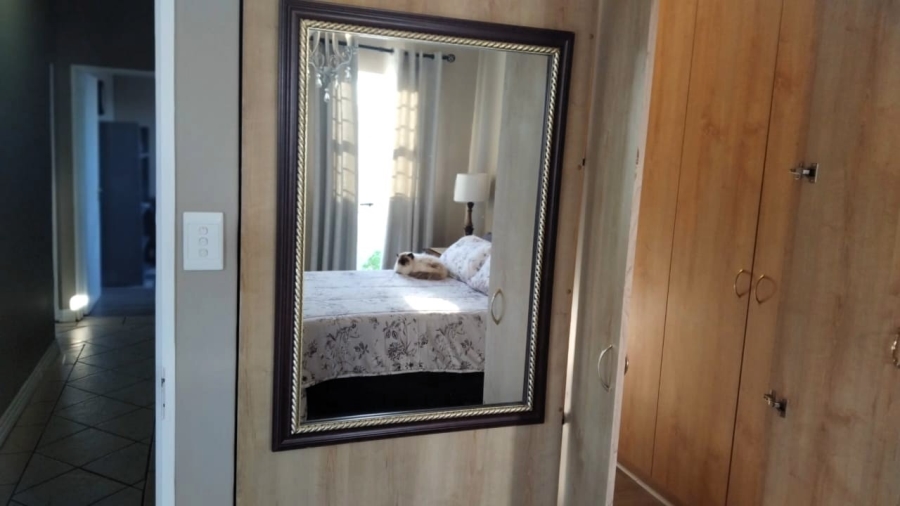 3 Bedroom Property for Sale in Country Club Western Cape